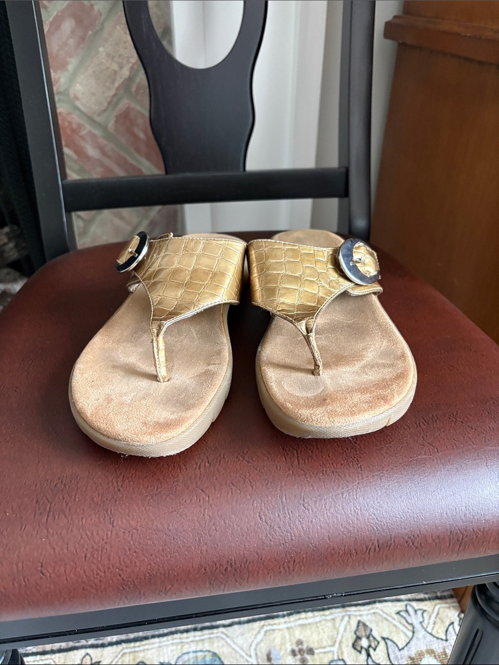 Aerosoles A2 Wipline Metallic Gold Slide Sandals